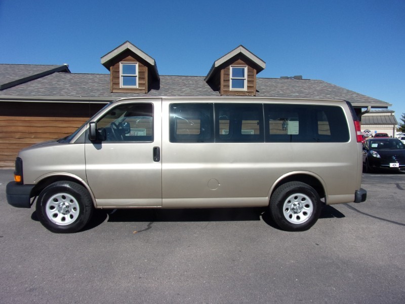 2012 chevrolet express 1500 work van