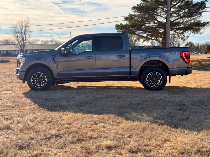2022 Ford F-150 XLT's photo