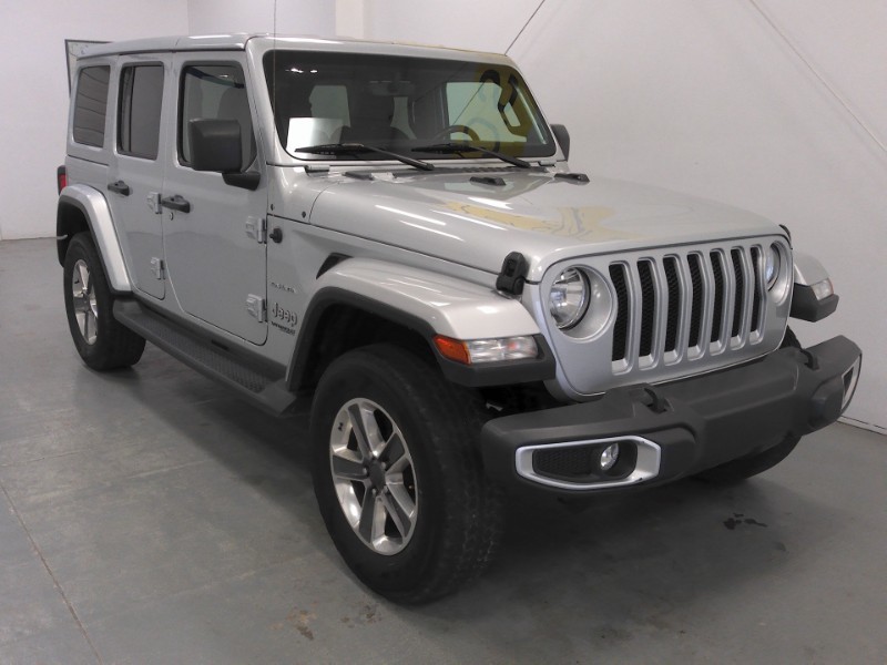 Used 2022 Jeep Wrangler Unlimited Sahara with VIN 1C4HJXEN1NW163113 for sale in Kansas City