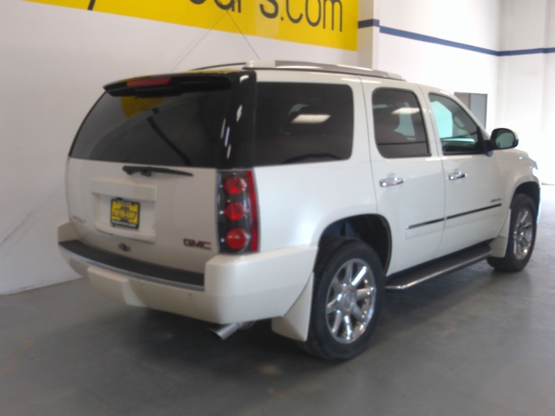 Used 2014 GMC Yukon Denali with VIN 1GKS2EEF7ER179402 for sale in Kansas City