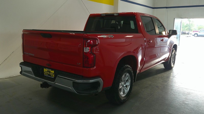 2019 Chevrolet Silverado 1500 LT photo 2