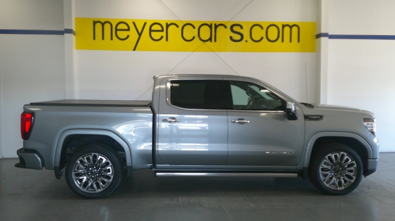 2025 GMC Sierra 1500 Denali Ultimate's photo