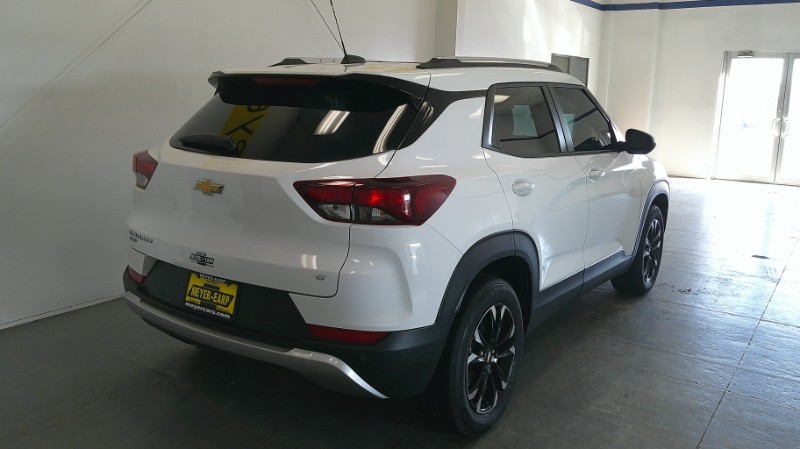 Used 2021 Chevrolet Trailblazer LT with VIN KL79MRSL4MB031122 for sale in Kansas City