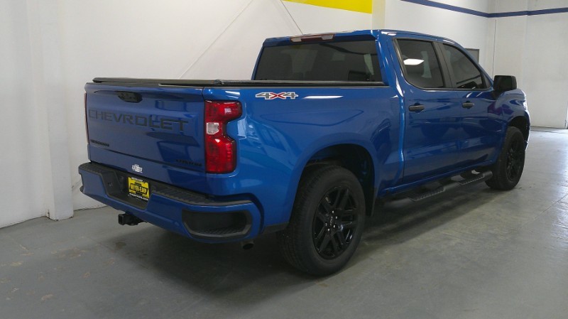 Used 2022 Chevrolet Silverado 1500 Custom with VIN 1GCPDBEKXNZ534439 for sale in Kansas City