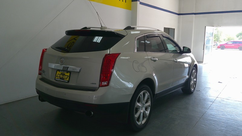 Used 2016 Cadillac SRX Premium Collection with VIN 3GYFNDE31GS543330 for sale in Kansas City