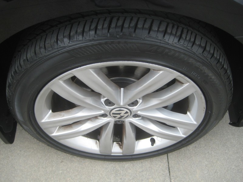 2018 Volkswagen Passat 2.0T SEL Premium photo 9