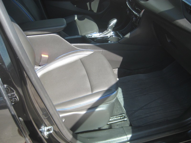 2025 Buick Encore GX Sport Touring photo 25