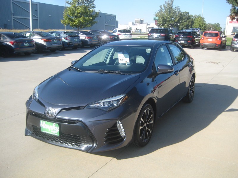2018 Toyota Corolla XLE XSE photo 3