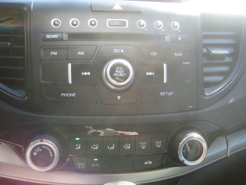 2015 Honda CR-V LX photo 18