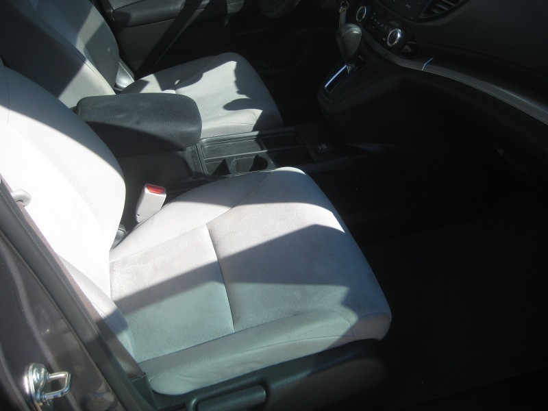 2015 Honda CR-V LX photo 25