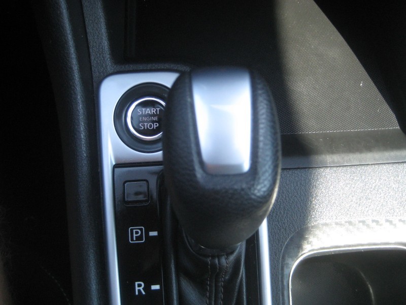 2022 Nissan Sentra SV photo 16