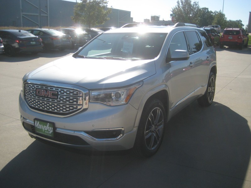 2019 Gmc Acadia Denali photo 4