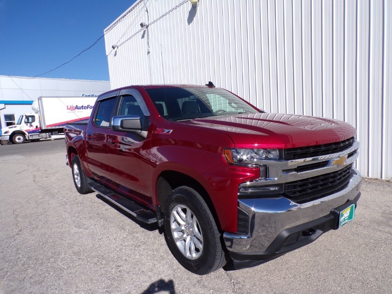 Used 2019 Chevrolet Silverado 1500 LT with VIN 1GCUYDED2KZ144533 for sale in Maryville, MO