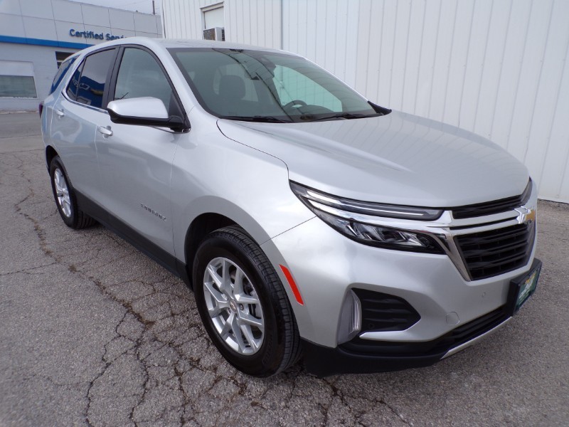 Used 2022 Chevrolet Equinox LT with VIN 3GNAXKEV6NL251245 for sale in Kansas City