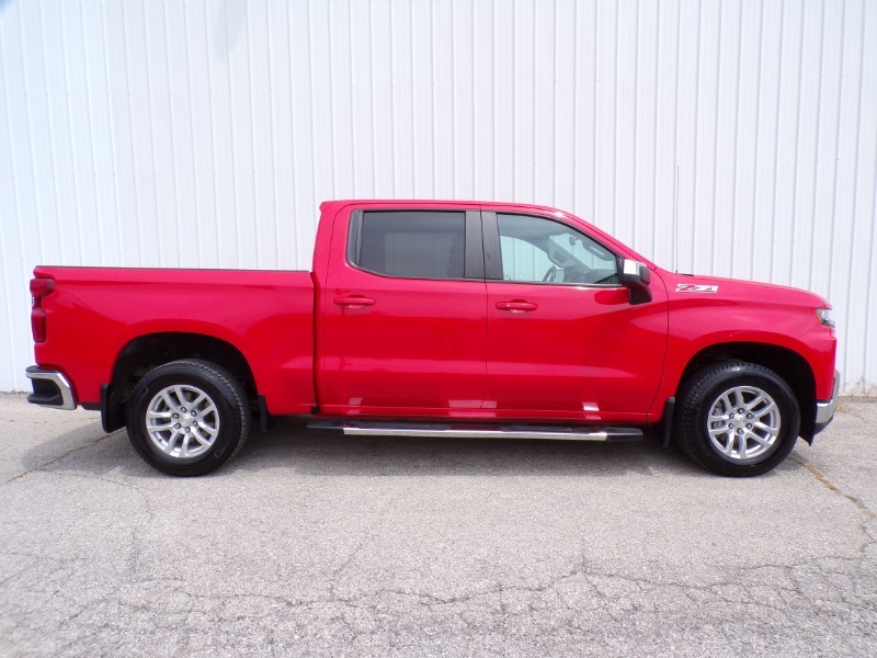 Used 2020 Chevrolet Silverado 1500 LT with VIN 3GCUYDED3LG289498 for sale in Kansas City