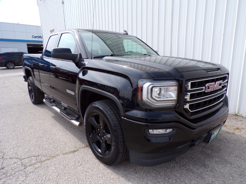 Used 2018 GMC Sierra 1500 Base with VIN 1GTV2LEC0JZ334398 for sale in Kansas City