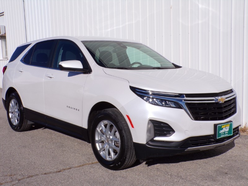 Used 2024 Chevrolet Equinox LT with VIN 3GNAXUEG3RS216211 for sale in Kansas City