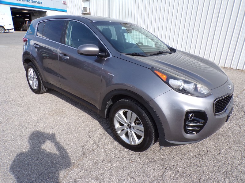 Used 2017 Kia Sportage LX with VIN KNDPMCAC9H7139768 for sale in Kansas City