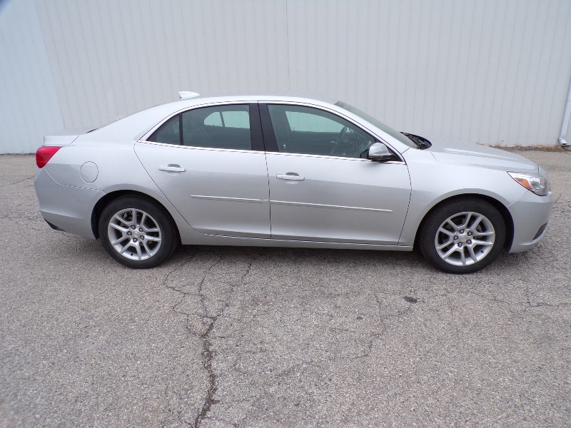 Gray 2015 Chevrolet Malibu 1LT FWD Sedan Front-Wheel Drive Automatic