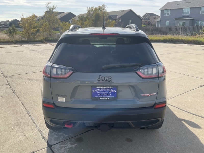 2019 Jeep Cherokee Trailhawk photo 3