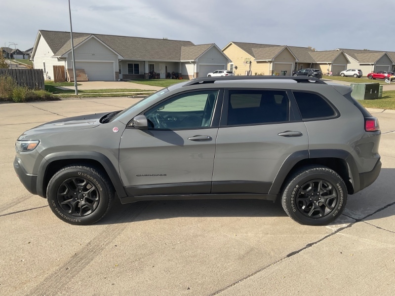 2019 Jeep Cherokee Trailhawk photo 4