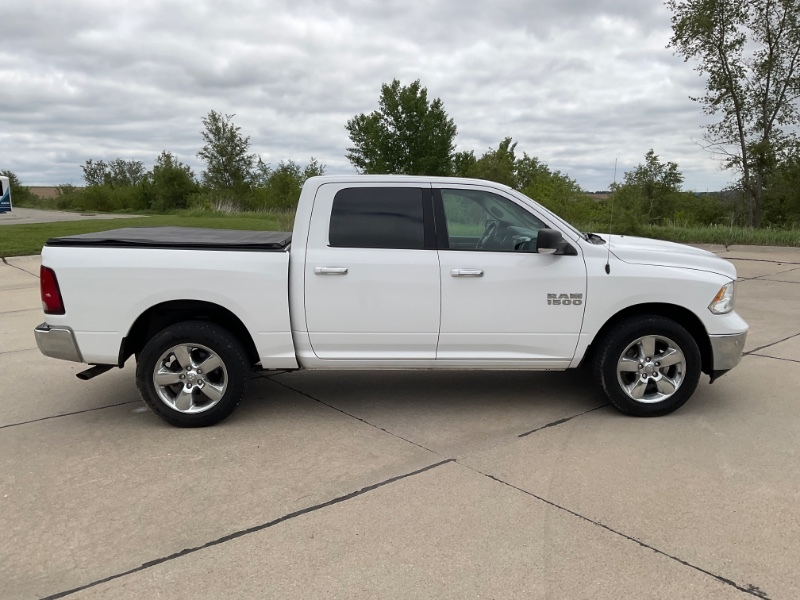 2018 RAM 1500 Big Horn 4x4 Crew Cab 5'7's photo