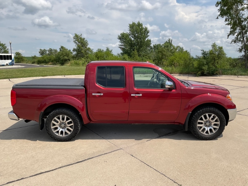 2013 Nissan Frontier 4.0 SL Crew Cab 4X4 AT SWB's photo