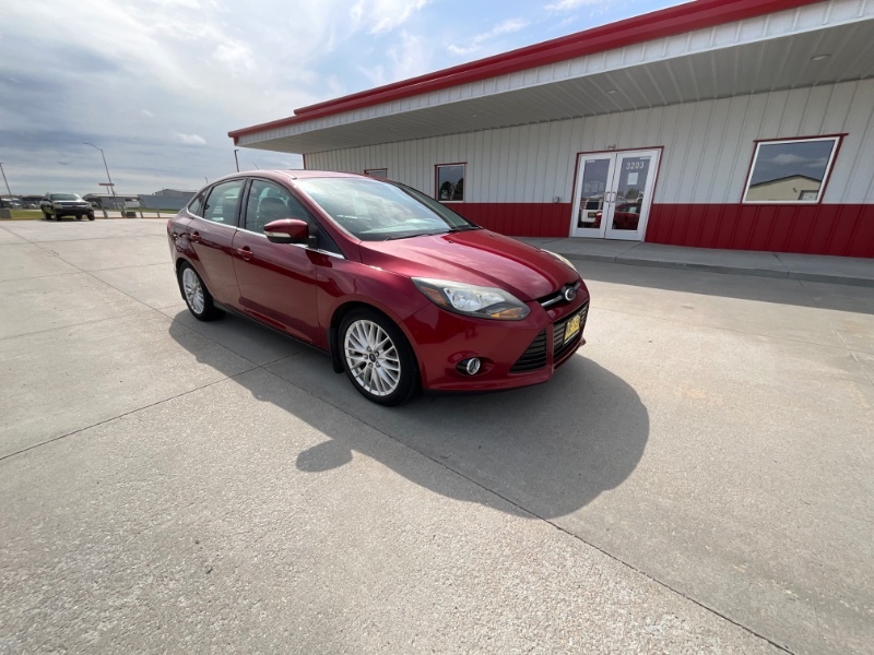 Used 2014 Ford Focus Titanium with VIN 1FADP3J21EL130797 for sale in Seward, NE