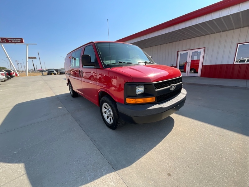 Used 2009 Chevrolet Express Cargo Work Van with VIN 1GCFG15XX91153722 for sale in Seward, NE