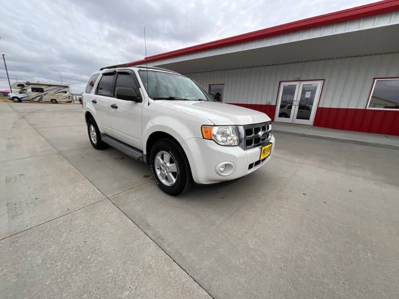 Used 2010 Ford Escape XLT with VIN 1FMCU9DG4AKB09835 for sale in Seward, NE