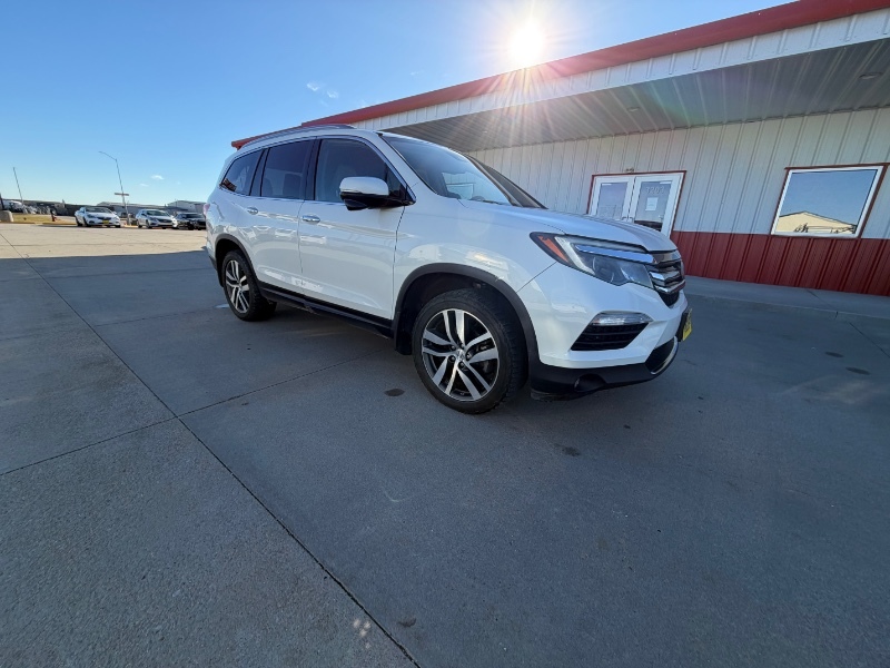 Used 2016 Honda Pilot Touring with VIN 5FNYF6H98GB045853 for sale in Seward, NE