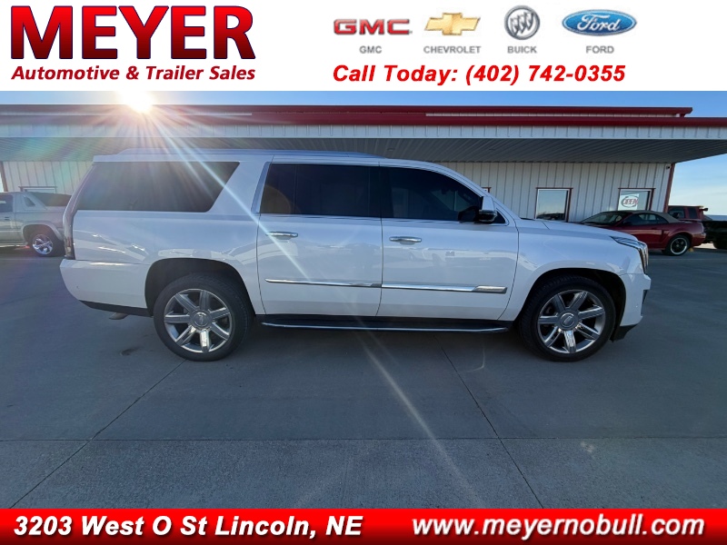 2017 Cadillac Escalade ESV Luxury's photo