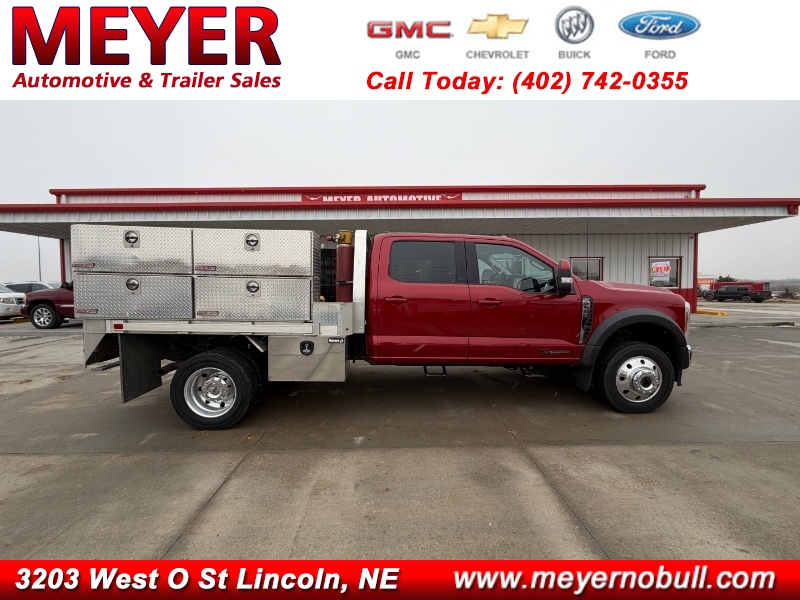 2023 Ford F-550 Super Duty Chassis Cab Lariat