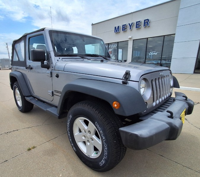 Used 2018 Jeep Wrangler JK Sport S with VIN 1C4GJWAG7JL919763 for sale in Seward, NE