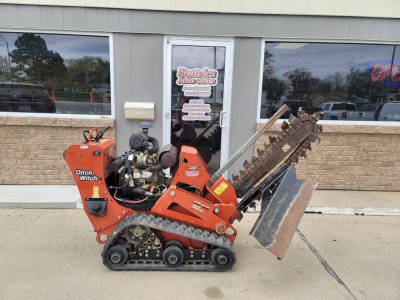 Used 2016 Ditch Witch C30X Trencher