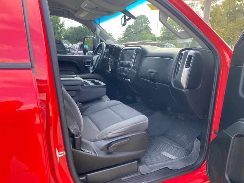 2019 Chevrolet Silverado 2500HD LT photo 14