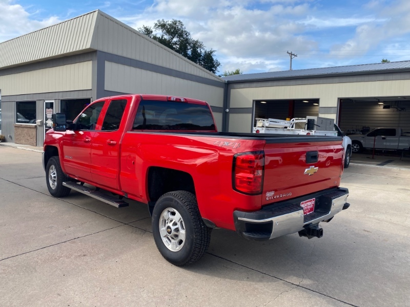 2019 Chevrolet Silverado 2500HD LT photo 24
