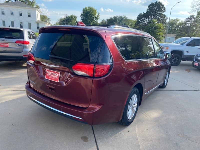 2018 Chrysler Pacifica Touring L photo 21