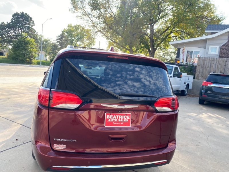 2018 Chrysler Pacifica Touring L photo 22