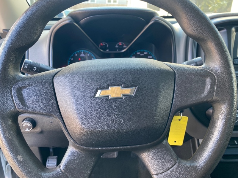 2017 Chevrolet Colorado Work Truck photo 3