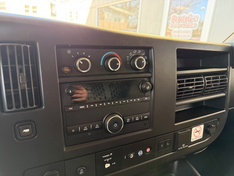 2020 Chevrolet Express Cargo Van photo 4