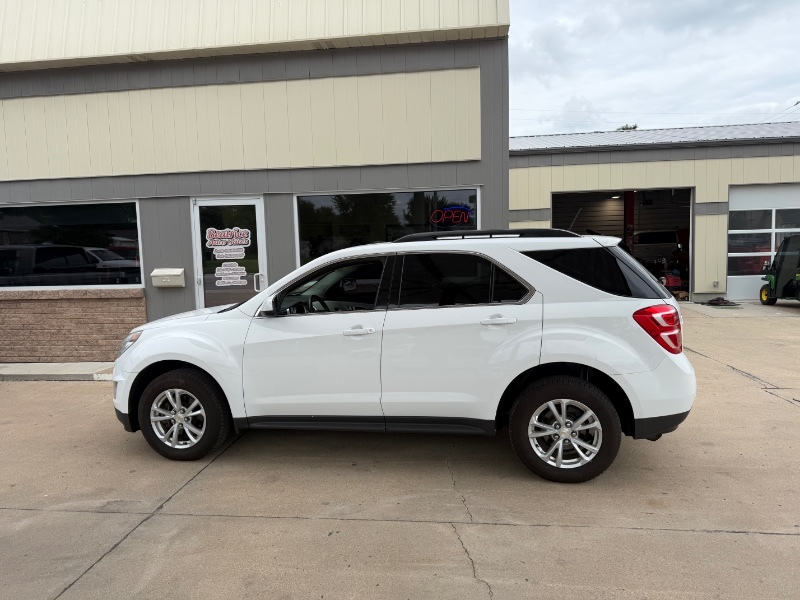 Used 2017 Chevrolet Equinox LT