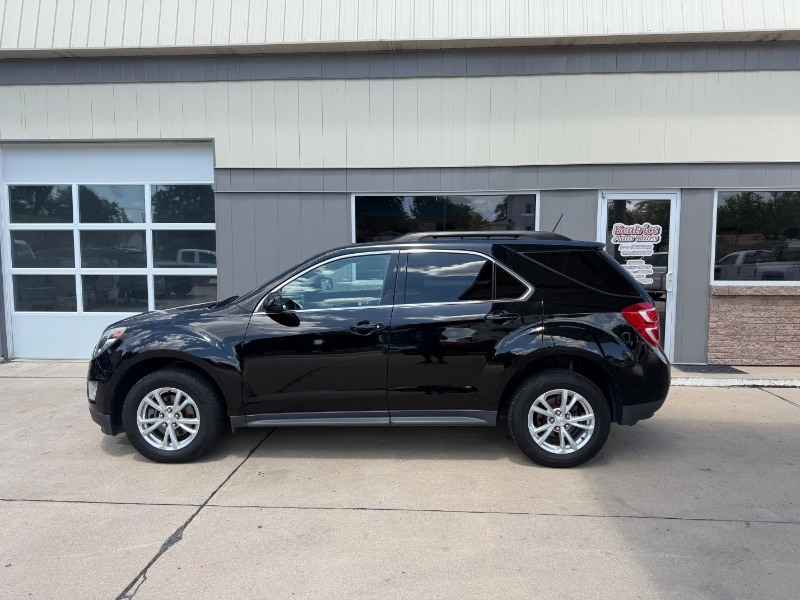 Used 2017 Chevrolet Equinox LT