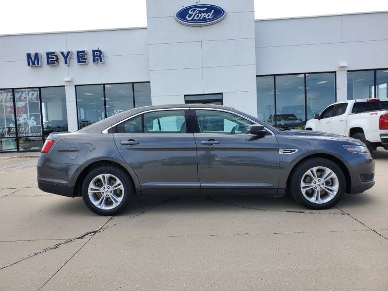 2018 Ford Taurus SE Sedan Seward NE Meyer Automotive