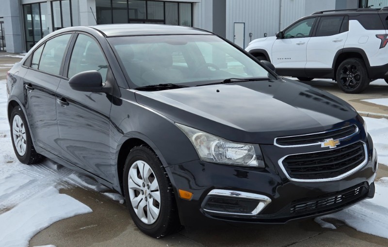 Used 2016 Chevrolet Cruze Limited LS with VIN 1G1PC5SH5G7146846 for sale in Seward, NE