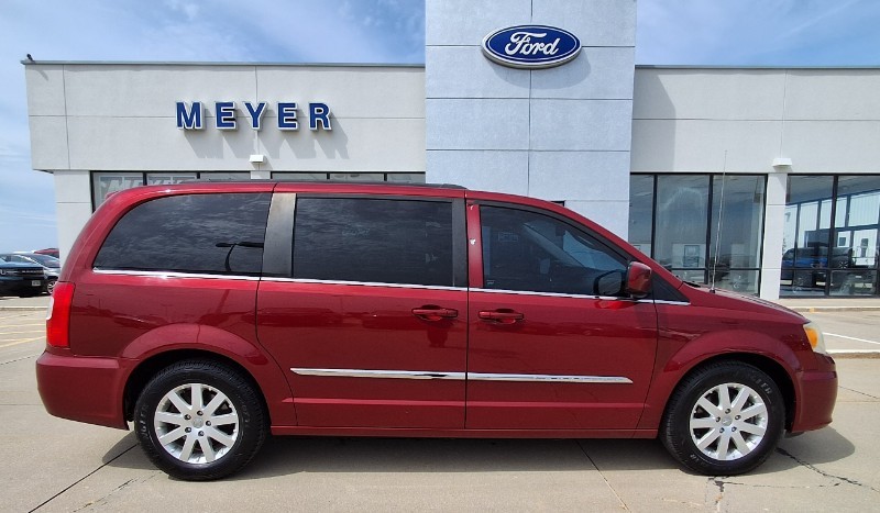 2014 Chrysler Town and Country Touring