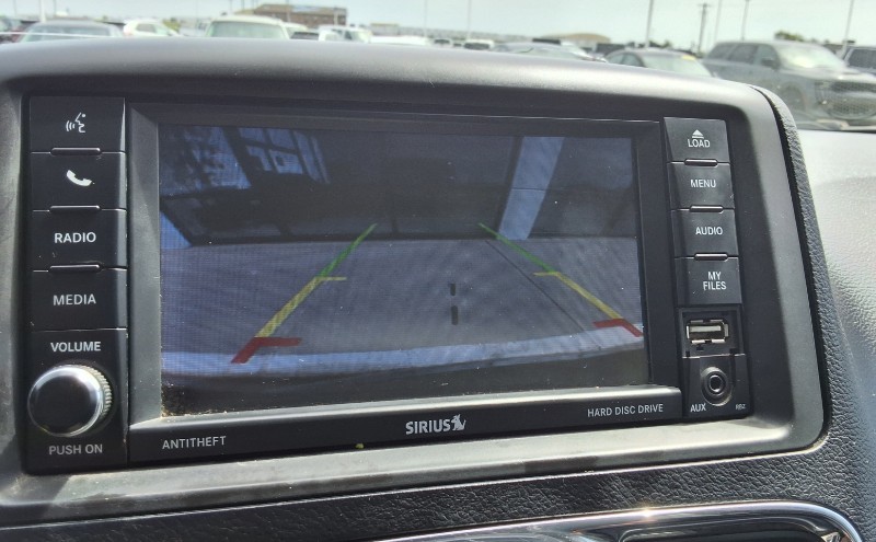 2014 Chrysler Town & Country Touring photo 14