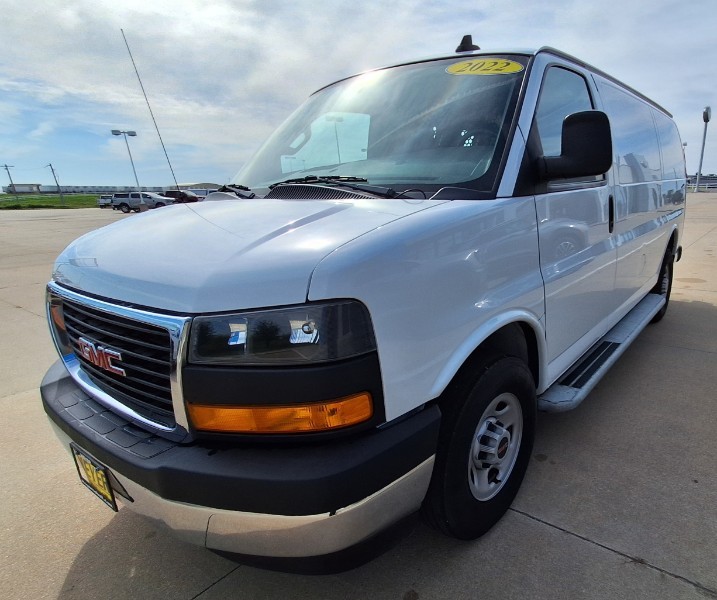 2022 Gmc Savana Cargo 2500 photo 3