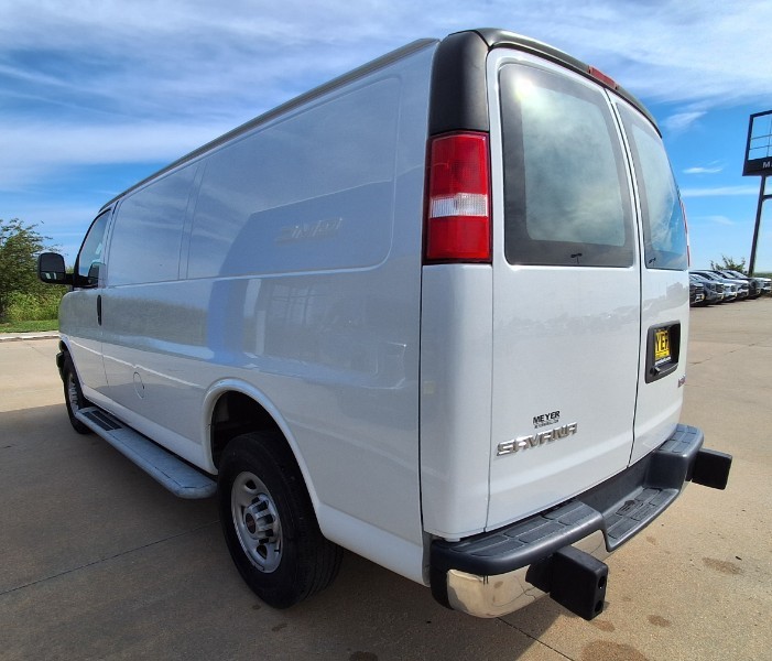 2022 Gmc Savana Cargo 2500 photo 4