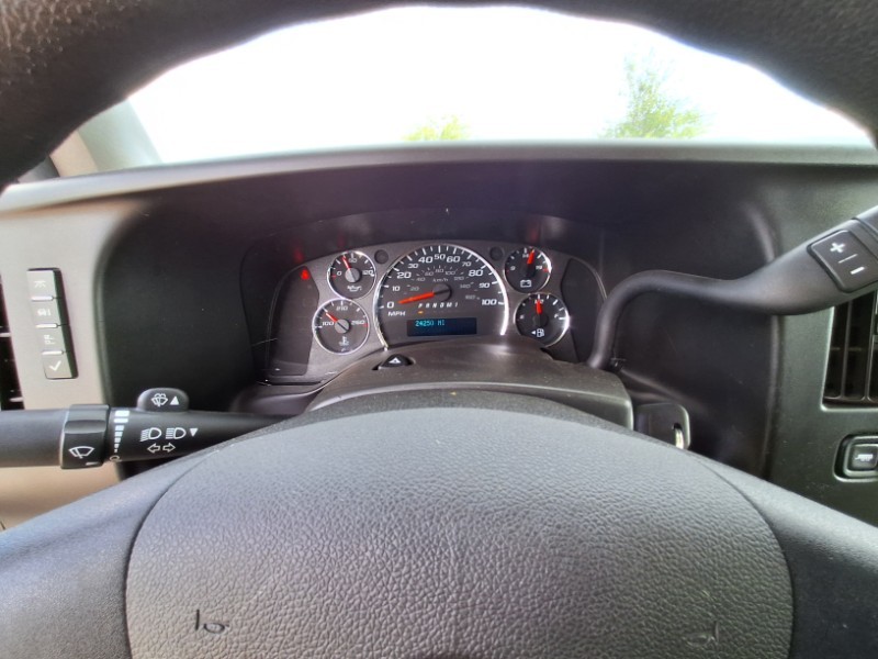 2022 Gmc Savana Cargo 2500 photo 9